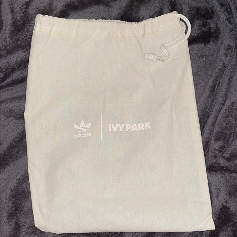 Beyoncé “Ivy Park Forum Lo” W 8 1/2, M 7 1/2 - Picture 9 of 9